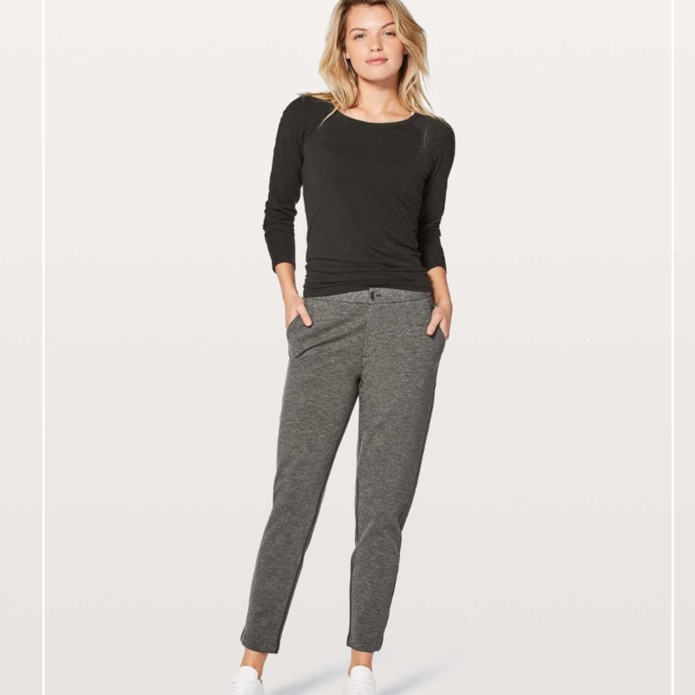 LULULEMON City Trek Trouser II *28"
Heathered Black - Excellent Pre-Owne…